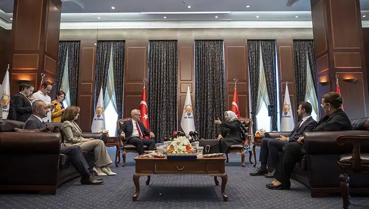 AK Parti Bayramlaşma Programı Açıklandı, CHP'nin Yer Almaması Dikkat Çekti