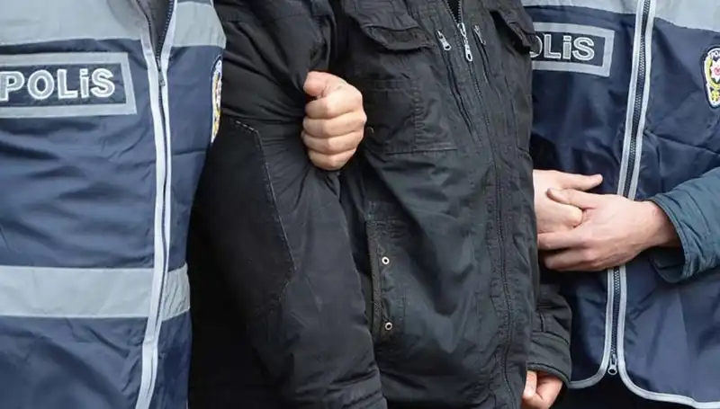 Bursa’da Kaçak Sigara İmalatı: 4 Şüpheli Gözaltına Alındı!