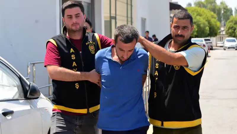 Para İstediği Annesini Tahta Sopayla Katleden Genç Şokta