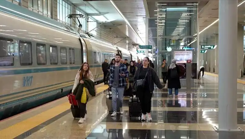 YHT’lerde Ek Sefer Açıklaması: Ek Seferler Ne Zaman, Nerelere Olacak?