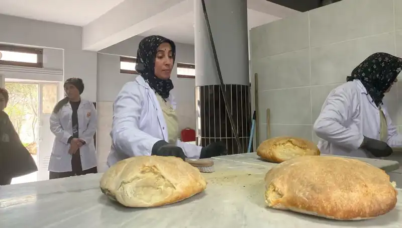 600 Yıllık Geleneği Ekmeğe Dönüştürdüler: Ata Ekmek Projesi