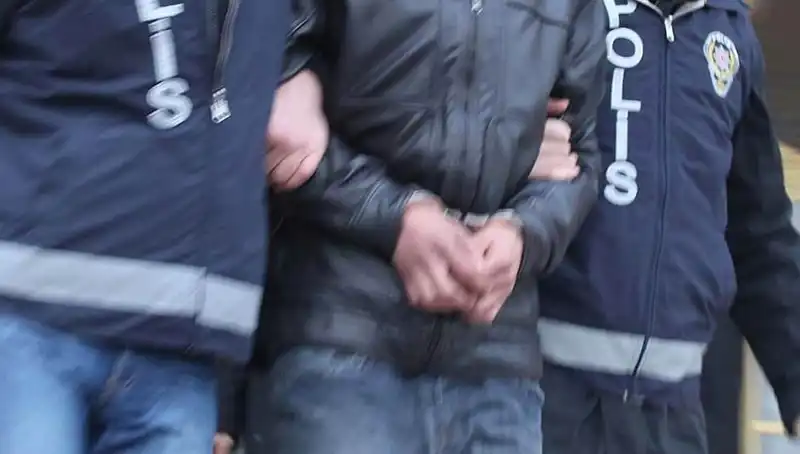 Konya'da Sarsıcı Dolandırıcılık Operasyonu: 13 Kişi Tutuklandı!