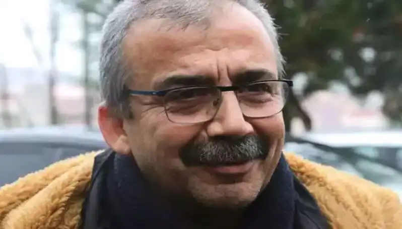 Sırrı Süreyya Önder'in Sıhhat Sorunları: Kimdir ve Neden Tepkiler Topluyor?