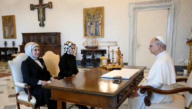 Emine Erdoğan ve Papa Leo: Gazzeli Çocuklar İçin Umut Dolu Bir Buluşma