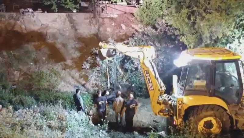 Hatay’da İnek Kurtarma Operasyonu: Cesaret ve Dayanışmanın Hikayesi