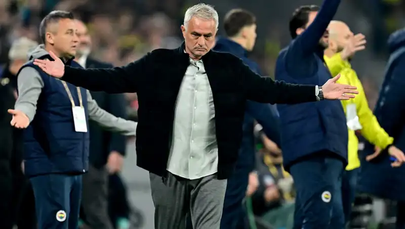 Mourinho'ya Yönelik Tepkiler: "Modası Geçmiş Bir İsim"