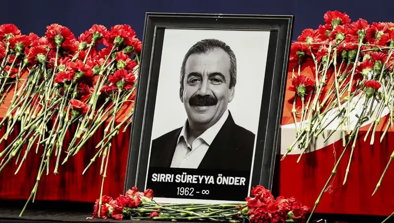Sırrı Süreyya Önder'in Hatırası Meclis'te Yaşatıldı: Unutulmaz Anlar