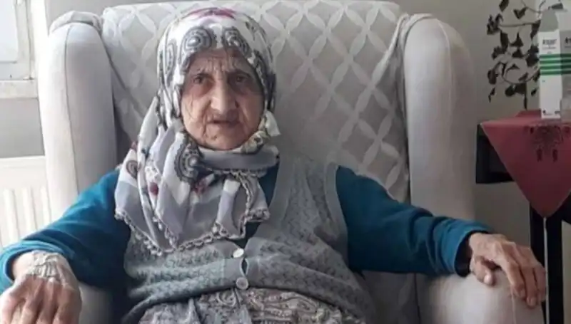 Otomobil Kazasında Yaşlı Kadın Hayatını Kaybetti: Detaylar Şok Edici