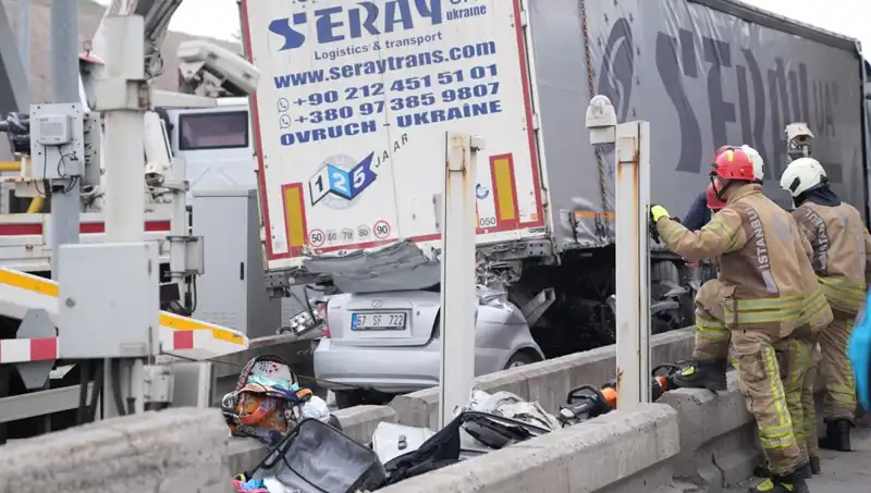 Bayram Tatilinde Yaşanan Trafik Kazalarında 72 Hayat Kayıpları