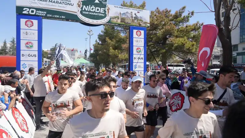 Niğde Yarı Maratonu’na 518 Sporcu Katıldı: Rekor Sayıda Koşucu