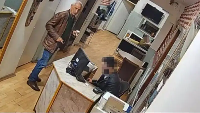 Özgür Özel'e Saldıran Selçuk Tengioğlu'nun Şok Edici Son Görüntüleri
