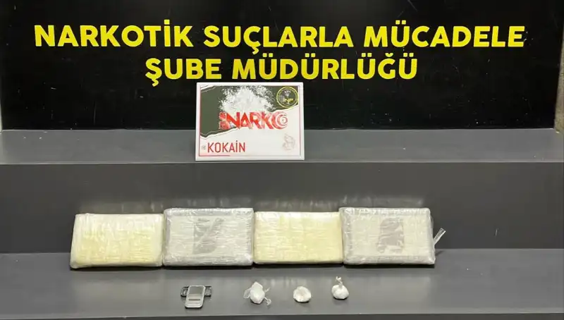İzmir'de Uyuşturucu Operasyonunda Çarpıcı Gelişmeler ve Gözaltı Sayısı