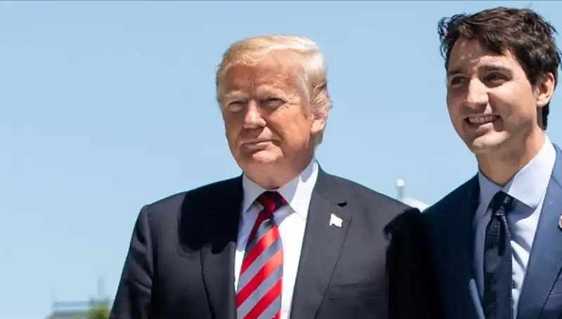 Trump'tan Kanada'ya Sert Uyarı: Yüzde 35 Vergi Geliyor!