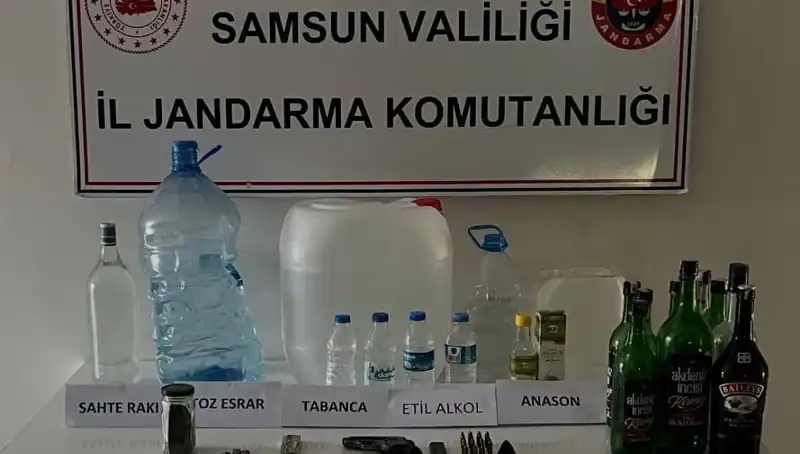 Samsun'da Gerçekleşen Dev Sahte İçki Operasyonu: Litrelerce İkna Edici Malzeme Ele Geçirildi
