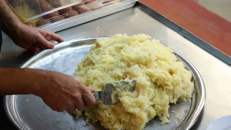 Kentin Tescilli Lezzeti: 35 Yıldır Sırrını Koruyan Usta Şef