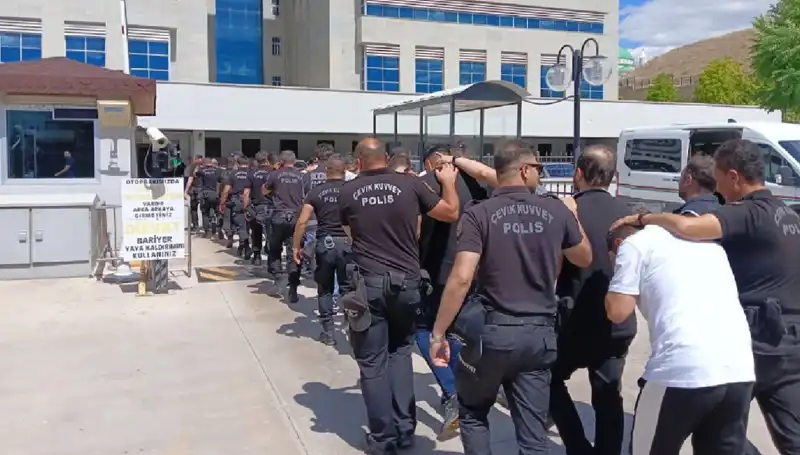 Ankara’da Haraç Kesme Çetesine Şok Baskın: Avukatlar ve İş Adamları Da Var
