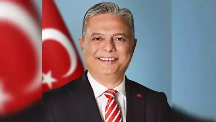 Ümit Uysal: CHP'nin Umut Vaat Eden Genel Başkan Adayı Kimdir?
