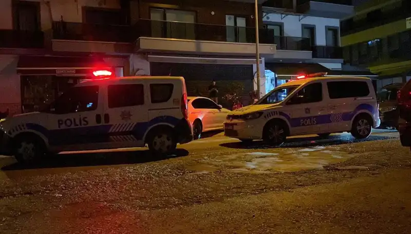 Kocaeli'de Gençler Arasında Bıçaklı Kavga: Sokaklar Cesaret ve Korku ile Çalkalanıyor