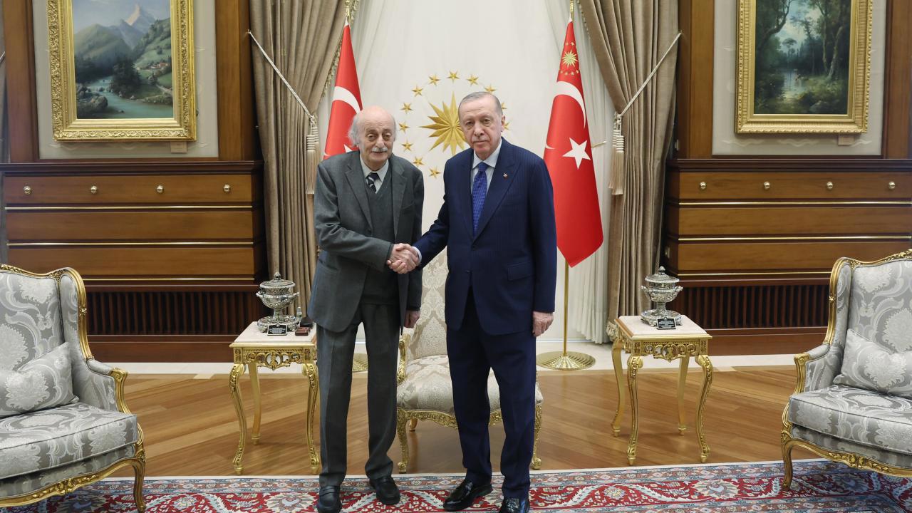Lübnan'da Dürzi lider Canbolat'tan Türkiye Suriye'ye destek