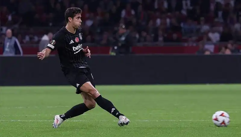 Beşiktaş Derbisi Öncesi Stoper Hattında İki Olumsuz Gelişme
