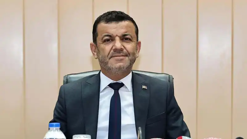 CHP Kurultayı Divan Başkanı Bülent Nuri Çavuşoğlu: Kimdir, Hayatı ve Kariyeri