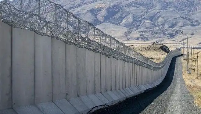 Edirne-Yunanistan Sınırında Yeni Duvar: Göç İdaresi'nden Açıklama Geldi