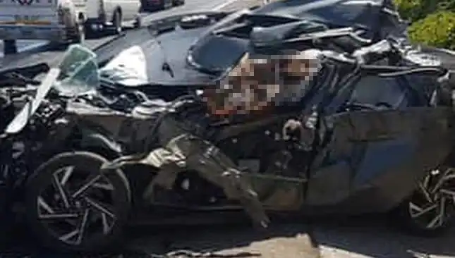 Şanlıurfa'da Facia: Otomobil Tankere Çarptı, 1 Kişi Hayatını Kaybetti!