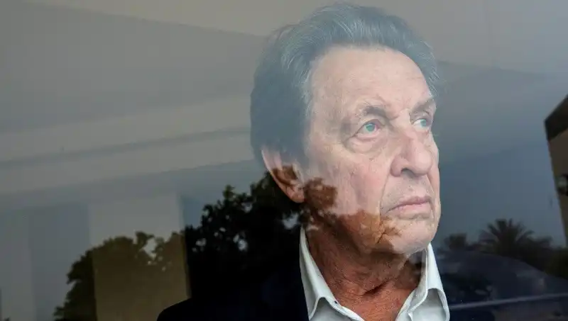Elon Musk’ın Babası: “Kızımı Büyücülük İçin Kullanacaklardı” Cinayet İtirafı