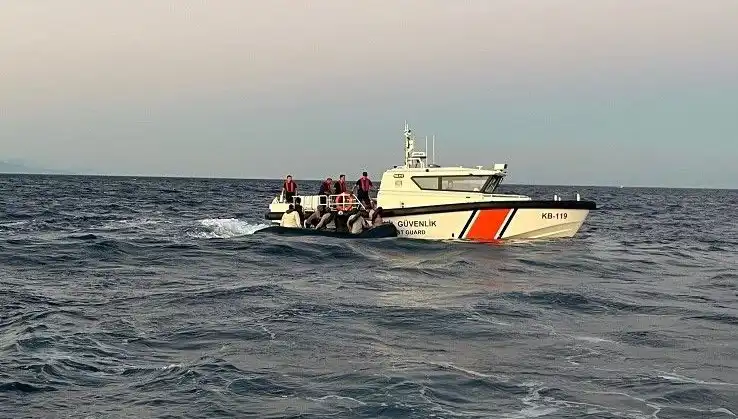 Ayvacık'ta Göçmen Kaçakçılığı Operasyonu: 17 Yakalanan Göçmen Var!