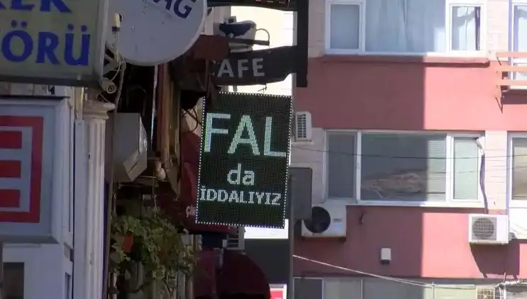 Fal Bakanlara Dikkat: Para Karşılığı Fala Hapis Cezası Gelebilir
