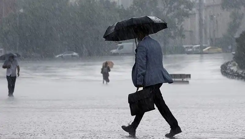 Ülke Genelinde Sağanak ve Kuvvetli Yağış Alarmı: Meteorolojiden Uyarılar Geldi