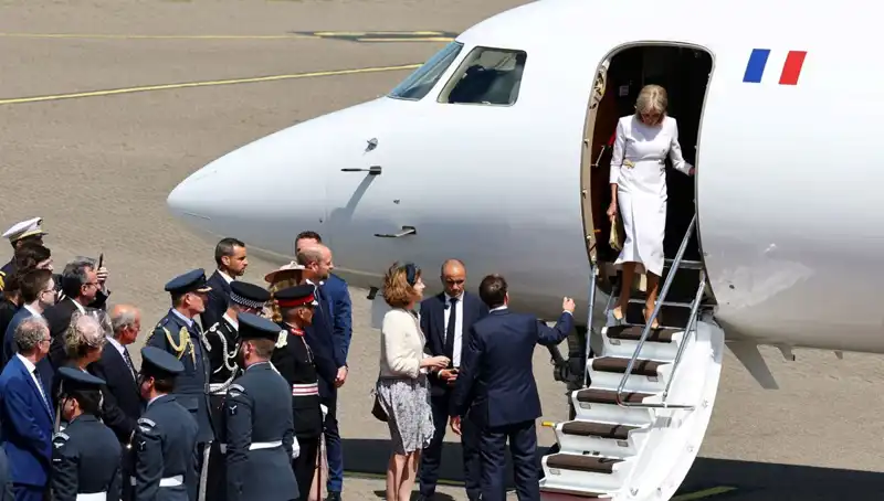 Eşi Brigitte Macron’un Harekete Geçmesini Sağlayan O Gizemli Sebep Ne?