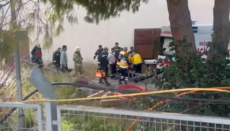 İstanbul'da Trafo Merkezinde Patlama: Hayatını Kaybeden İşçi Mi Var?