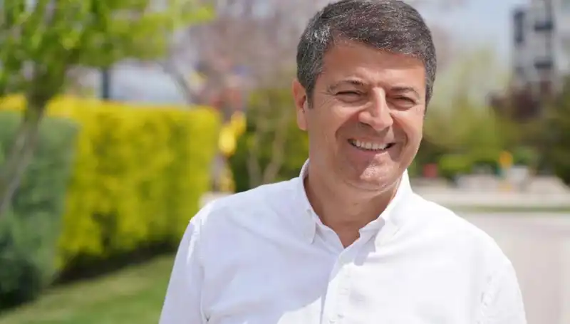 Abdurrahman Tutdere: Adıyaman'ın Dinamik Belediye Başkanı ve Siyasi Yolculuğu