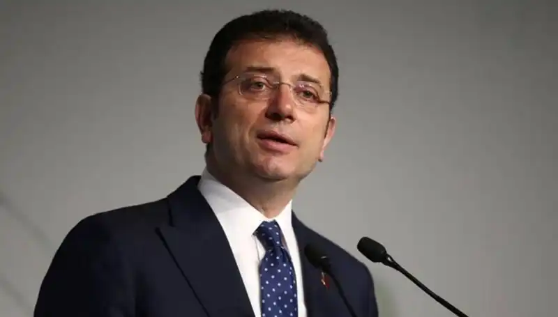 Ekrem İmamoğlu'nun Diploma Davası: İlk Duruşma Gözler Önünde Gerçekleşti!