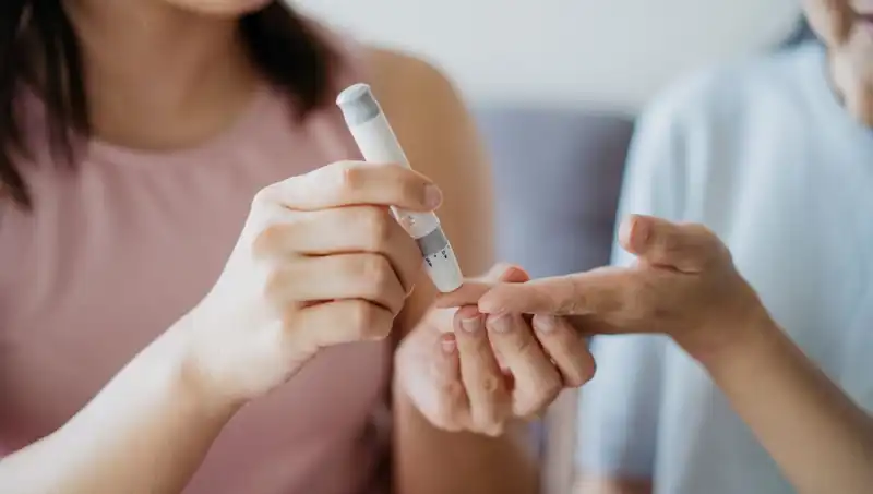 Çocuklarda Diyabet Belirtileri: Aileler Neleri Gözlemlemeli ve Ne Yapmalı?