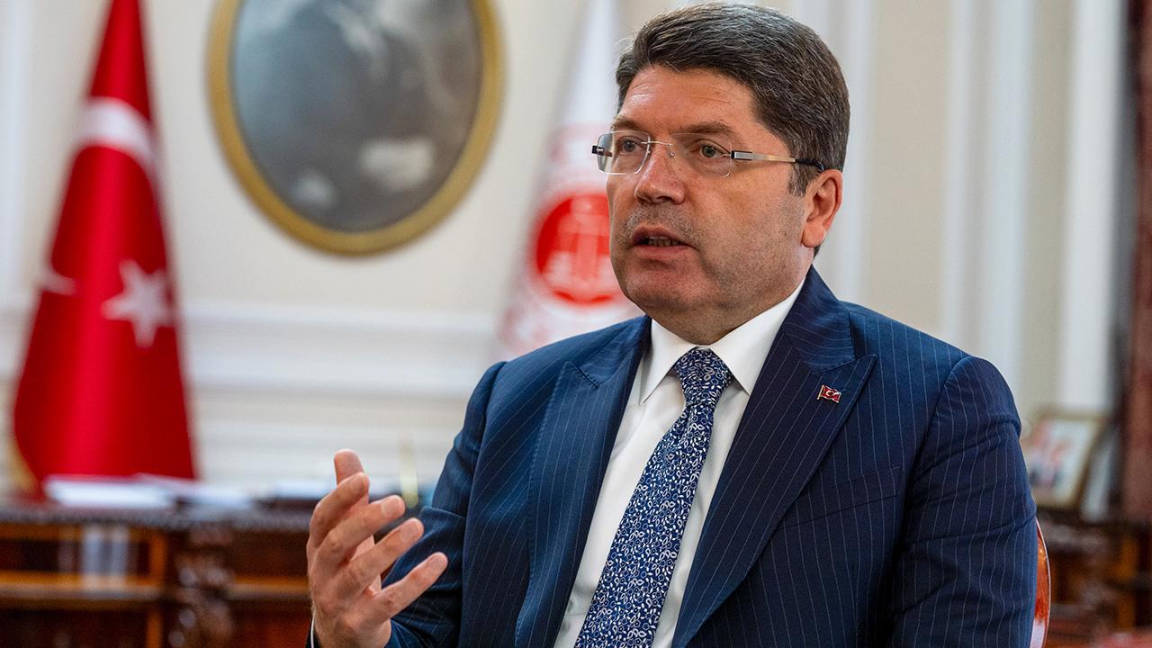 Bakan Tunç'tan Yargı Mensuplarına İtiraf: Tehditler Kabul Edilemez