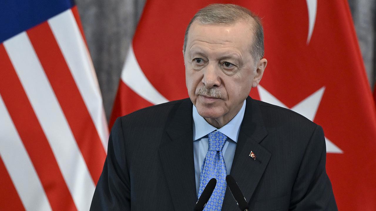 Erdoğan: İsrail'in Filistin topraklarındaki işgale son vermeli
