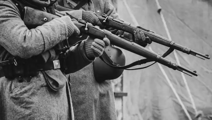 İngiliz İstihbarat Şefinin Dedesi: Nazi Casusu Olma İddiaları