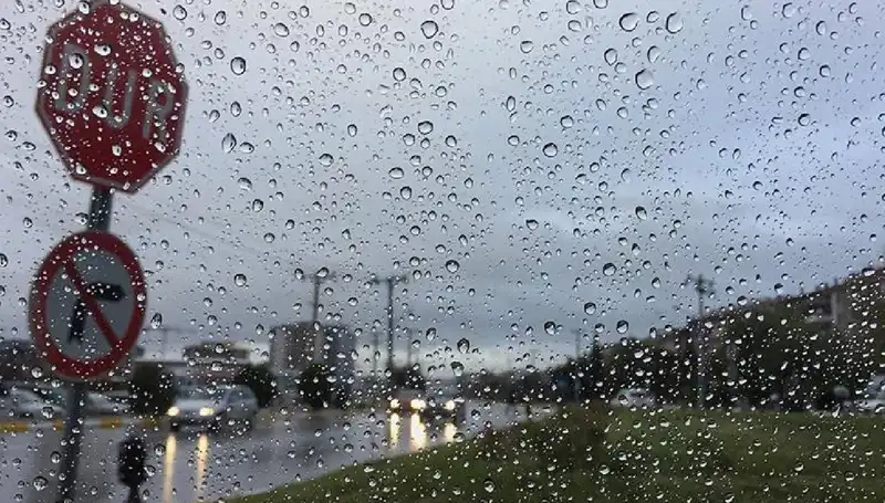 Meteoroloji’den Kritik Uyarı: Sıcaklıklar Düşüyor, Sağanak Yağışlara Hazırlıklı Olun!