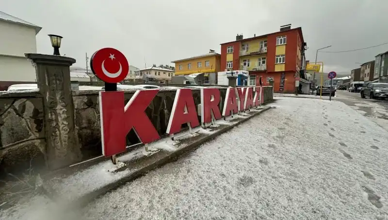 Temmuzda Yolların Beyaza Bürünmesi: Sürücüler Nasıl Hazırlıksız Kaldı?