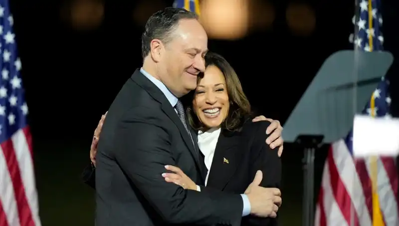 Trump, Kamala Harris’in Eşini Neden Kovdu? Sıcak Gelişmeler!