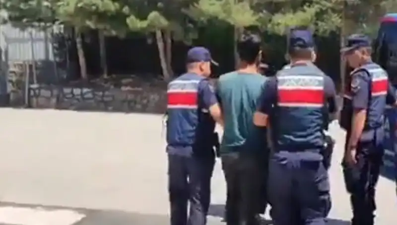 Türkiye'de DAEŞ Operasyonları: 14 İlde 26 Gözaltı Gerçekleşti
