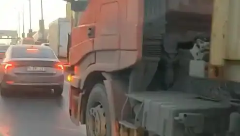 D-100 Karayolu'nda Korkunç Yol Verme Kavgası: TIR İle Olay Tırmandı