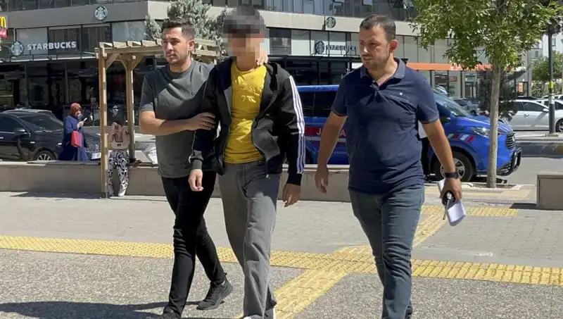 Tartışma Korkunç Bir İnsani Drama Dönüştü: Ağabey Bıçaklandı!