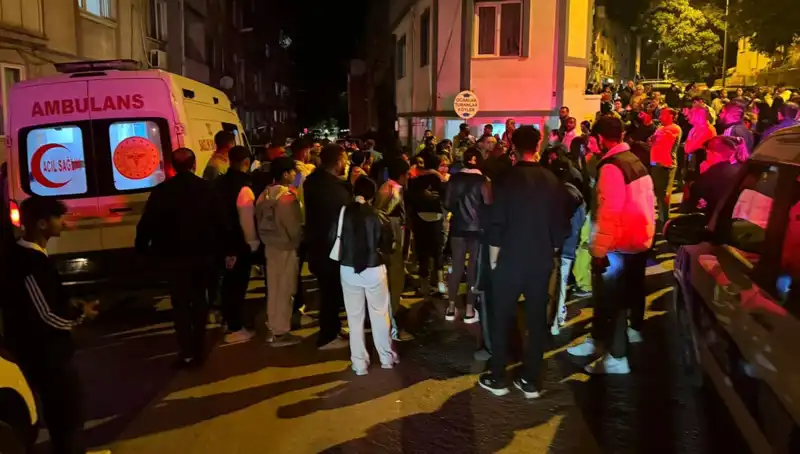 Balıkesir Sokaklarında Kanlı Kavga: Sopayla Dövülen Genç Kesici Aletle Öldürüldü!