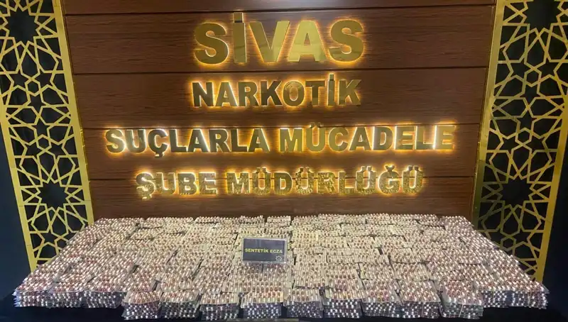 Sivas'ta Uyuşturucu Operasyonu: 5 Kişi Tutuklandı, Narkotik Ekipleri Harekete Geçti!