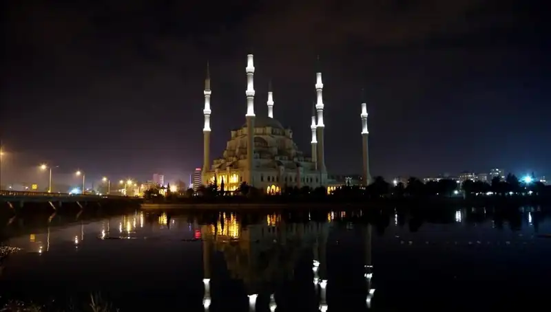 Adana'da 4 Mart 2025 İftar Saati ve Oruç Açma Zamanı