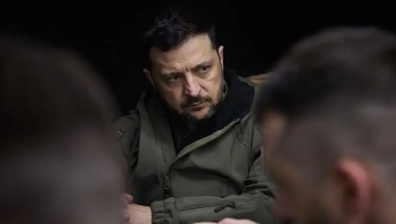 Zelenski, Rusya’nın Kuzey Kore Yapımı Füze Kullanımını Açıkladı!