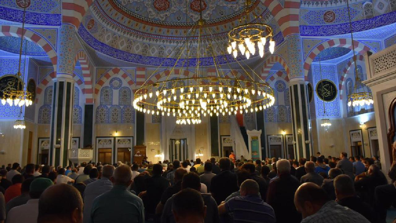 Regaib Kandili İslam aleminde kutlanacak